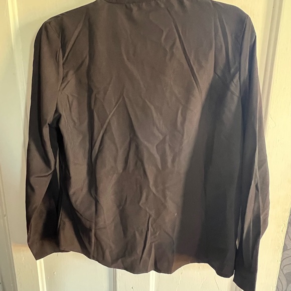 Woman’s 3/4 sleeve top - Picture 2 of 3